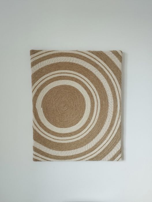 Quadro com cordas de juta e algodão