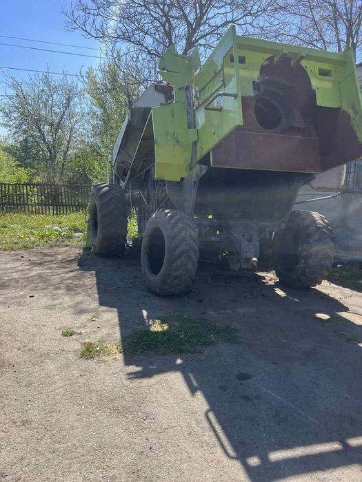 Продаж Claas Tucano 2011рік