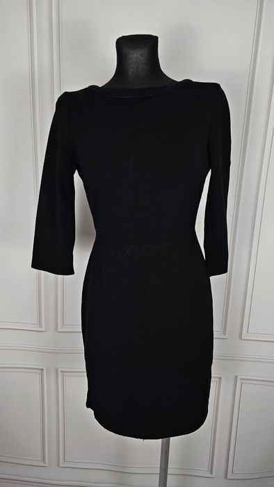 Sukienka damska mała czarna surowo wykończona r S Mango