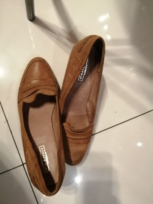 Skórzane buty na wysokim obcasie 5th Avenue roz. 41