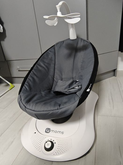 4moms уколисуючий центр