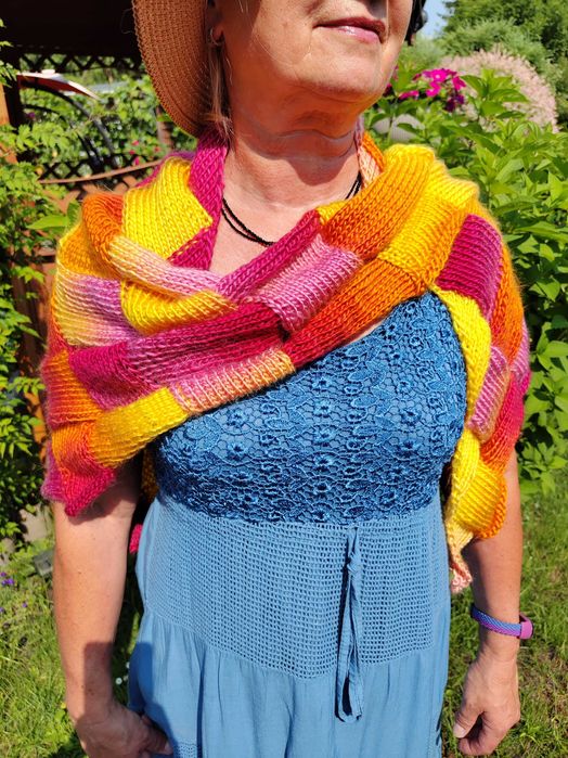 Chusta szal trójkątna handmade