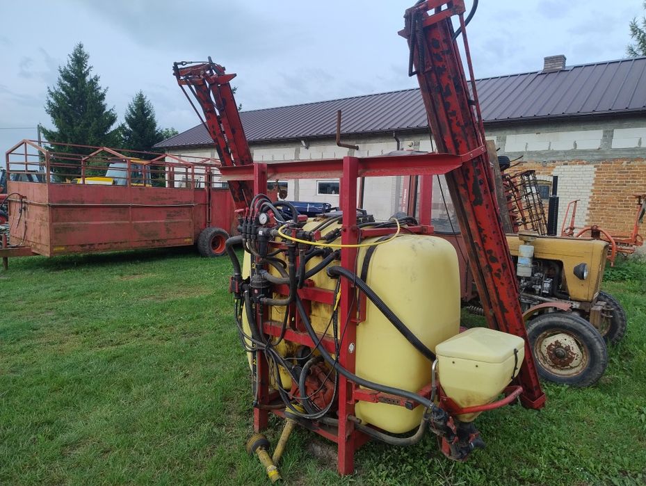 Opryskiwacz Hardi 1000l belka 12m