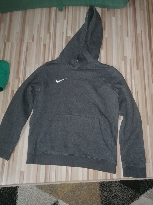 Sprzedam bluza nike 147/158
