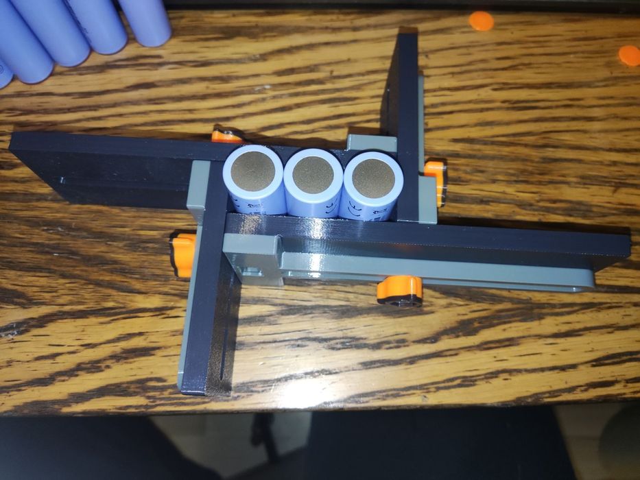 Холдер 18650/21700 для точкового зварювання (3D-друк PETG)