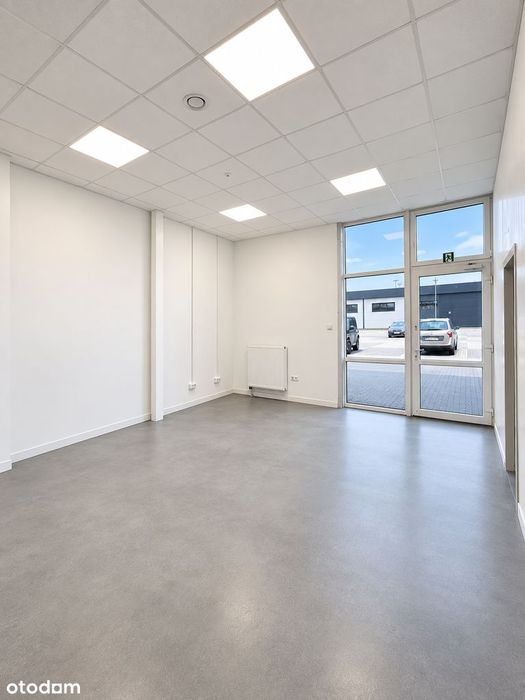 Lokal Biurowo-Handlowy 140 M² | Duży Parking | Teren Monitorowany