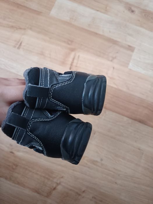 Nr312) buty zimowe obuwie chłopięce r 22