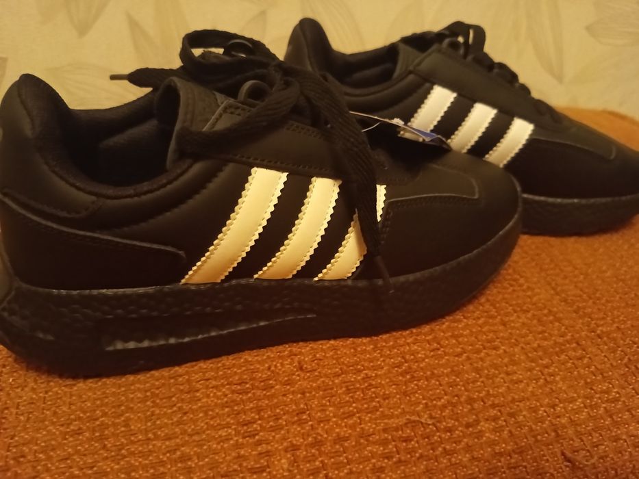 Кросівки жіночі Аdidas