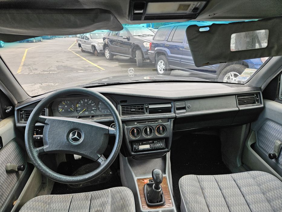 Mercedes-Benz 190D W201 2.0D de 1992 para peças