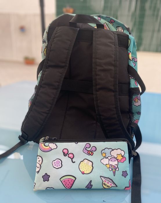 Mochila e estojo “oh my pop!”