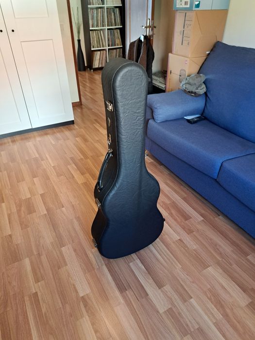 Vendo guitarra clássica Alhambra 11P