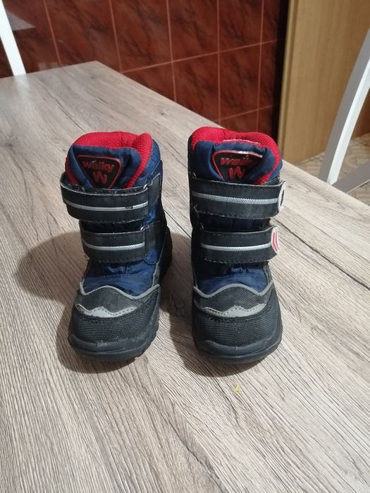 Buty zimowe chłopiece rozm 22