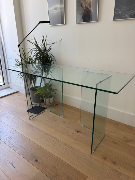 Mesa de vidro SKLUM Em perfeito estado