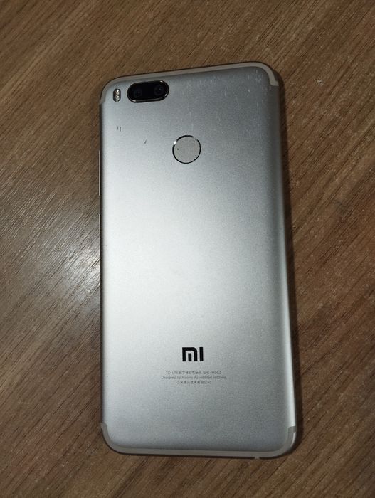 Телефон Xiaomi mi 5x 64 GB