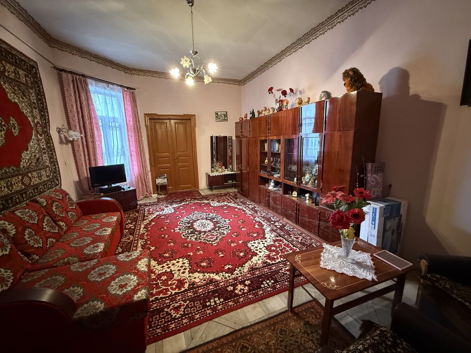 Продаж 2-кім. квартири 66.9 м.кв., в. О. Бобикевича