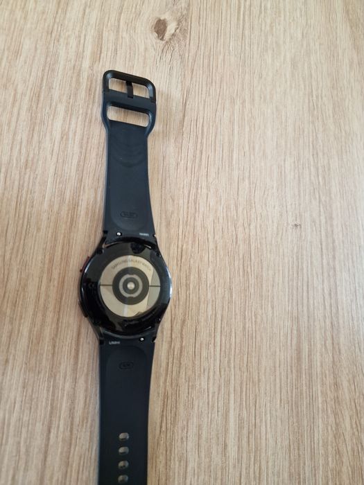 Продам Galaxy watch 4 в хорошому стані