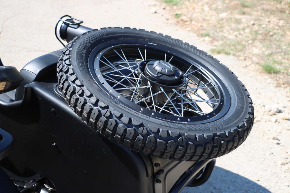 Chang Jiang CJ700 Siberian Express Sidecar