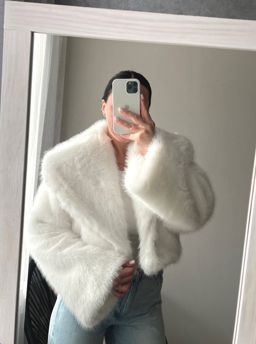 Шубка біла нова розмір S-L