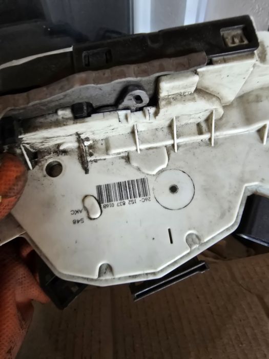 Замки та склопіднімачі для Skoda Fabia/Romster