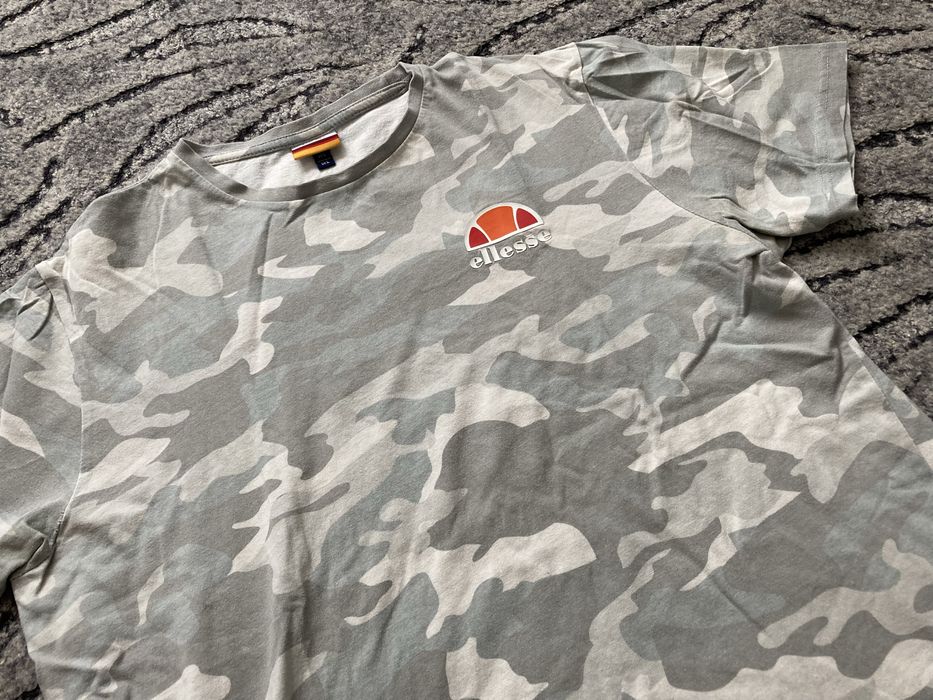 T-shirt Ellesse size L koszulka moro bdb stan 100% oryginal streetwear kamuflaż 100% bawełna