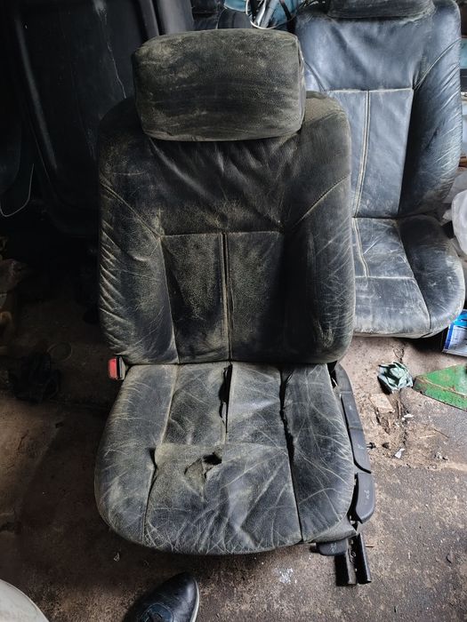 Продам сидение BMW e46 и e39 кожа под восстановление