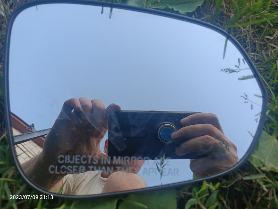 Автомобільне Зеркало вкладиш на Лексус чи тойота RAV44