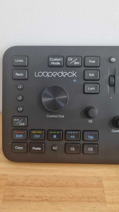 Loupedeck+ – Consola de edição para Foto e Vídeo