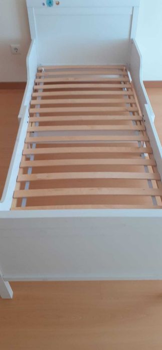 Cama de criança extensível (colchões incluídos)