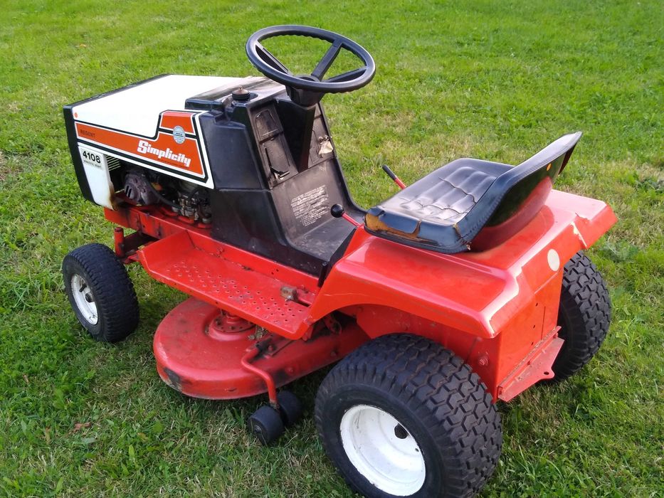 Kosiarka traktorek Simplicity 12 KM Briggs & Stratton Yard Man