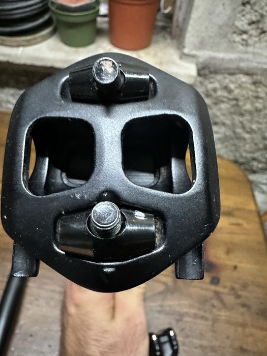 Guidão e espigão em aluminio KTM  e mesa em aluminio da face race