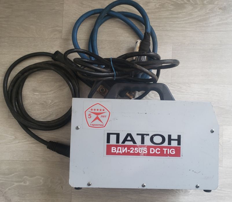 Зварювальний апарат Патон ВДИ-250s DC TIG