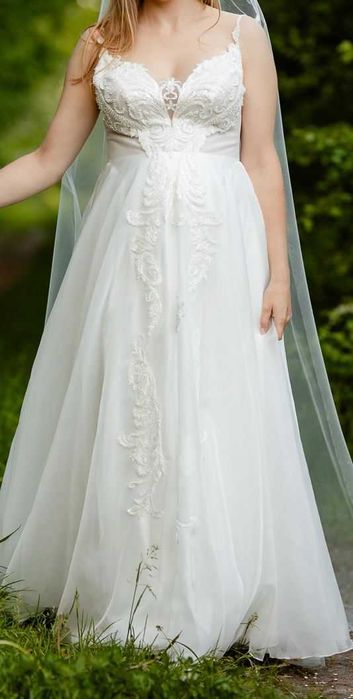 Suknia ślubna welon