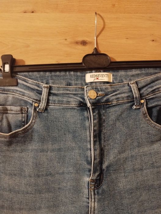 Rozszerzane spodnie jeansowe Redseventy r.42/44