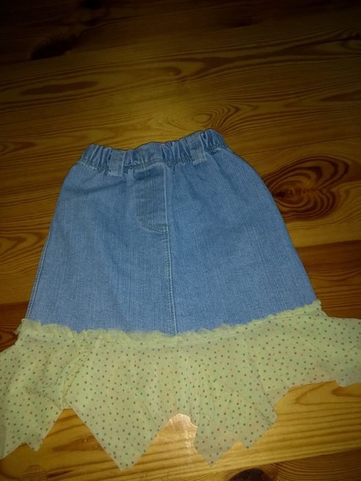 Spódniczka dziewczęca
