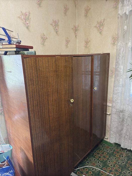 Продадим шкаф ссср