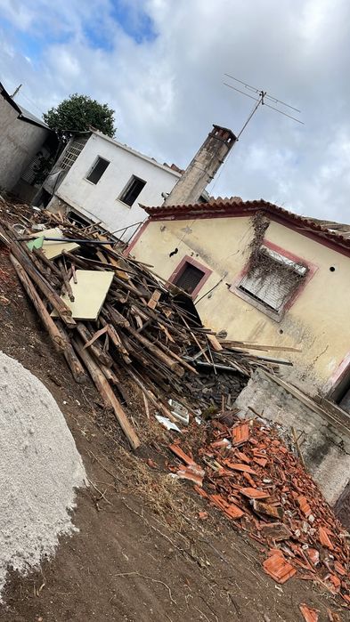 Faso limpeza de lixos e entulho