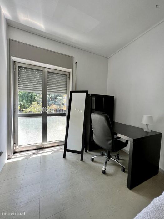 Quarto - localizado em Bonfim Porto