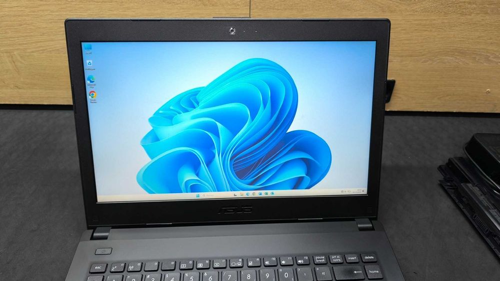 Portátil Asus Pro P2440UQ-FA0057 i7