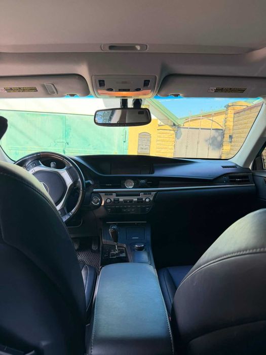 Продам Lexus ES 350