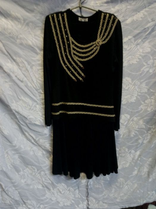 49. Новый Костюм черный трикотаж женский. Размер 48