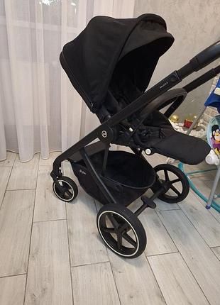 Коляска 2 в 1 cybex  в отличном состоянии
