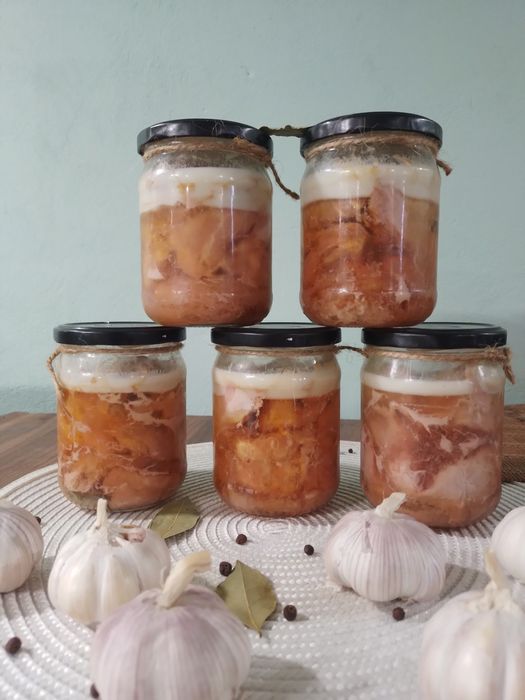 Тушене Мясо в банках