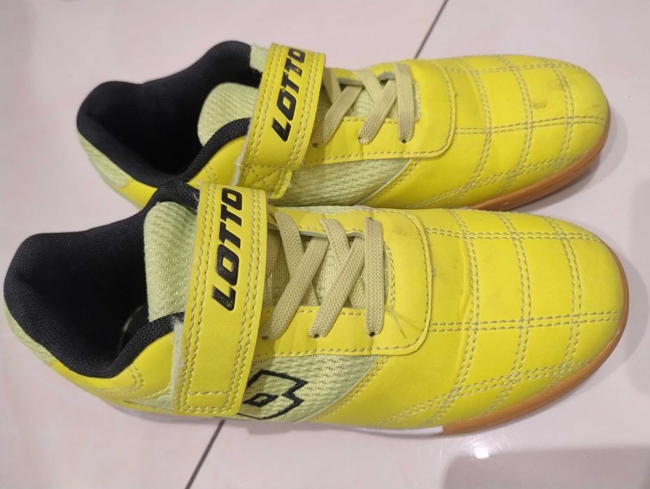 Lotto whizzer K. Buty sportowe dziecięce rozm. 33
