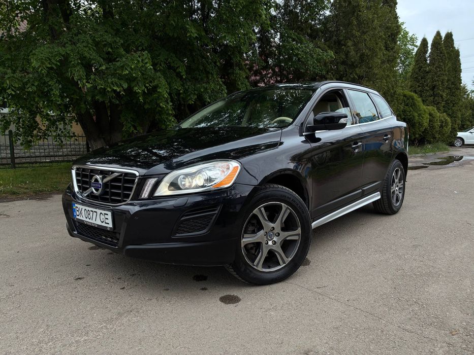Продам Volvo XC60 2.4 дизель автомат 4wd
