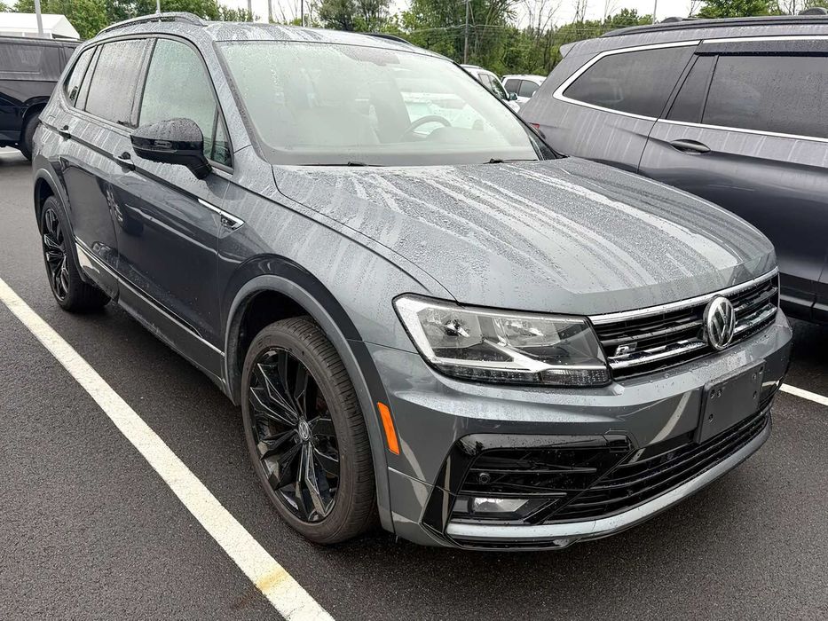 Volkswagen Tiguan      2020
