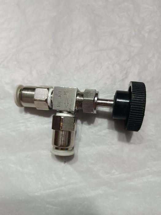 продам краны нерж.304-1\2" в сборе как на фото и др.-200 грн