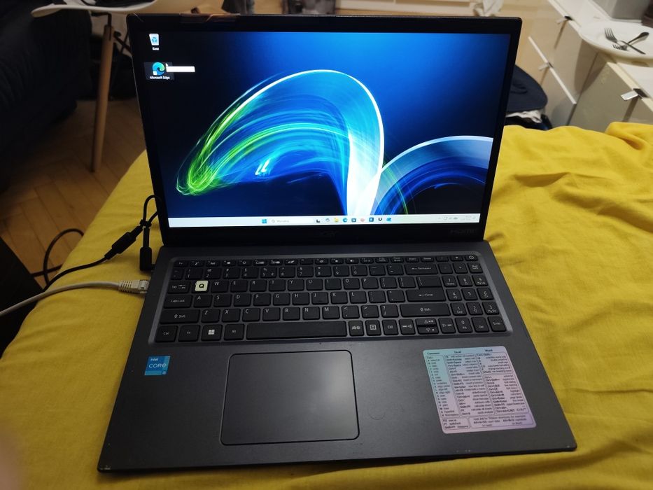 Laptop ACER Extensa 15 i3, 8GB