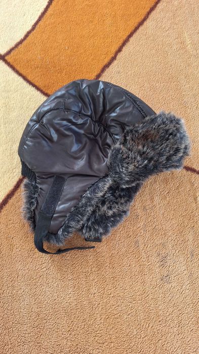 Ciepła czapka uszatka dla chłopaka z napisem Rail Talk