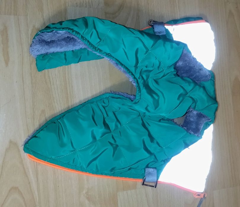 Одежда для маленьких собак. Куртка Pet Fashion XS2