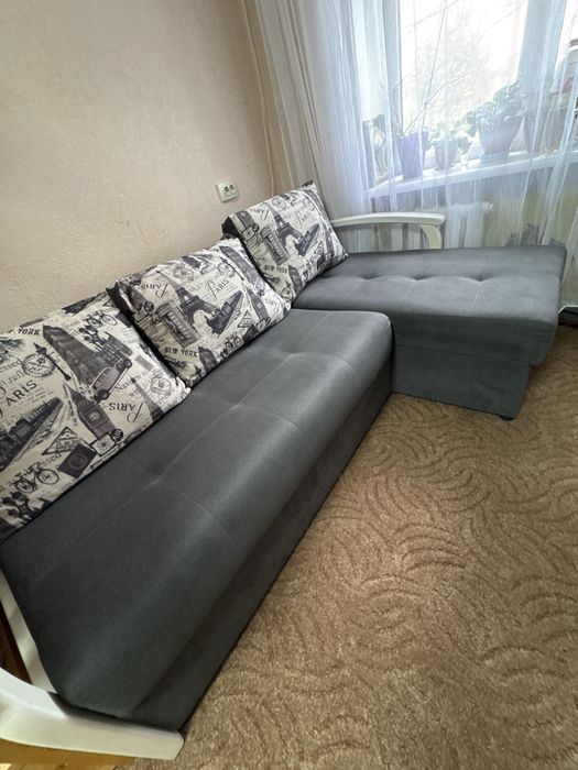 продам диван кутовий